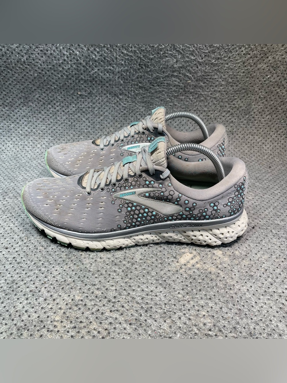 Brooks Glycerin 17 Grey Running Shoes Size 11 Women’s